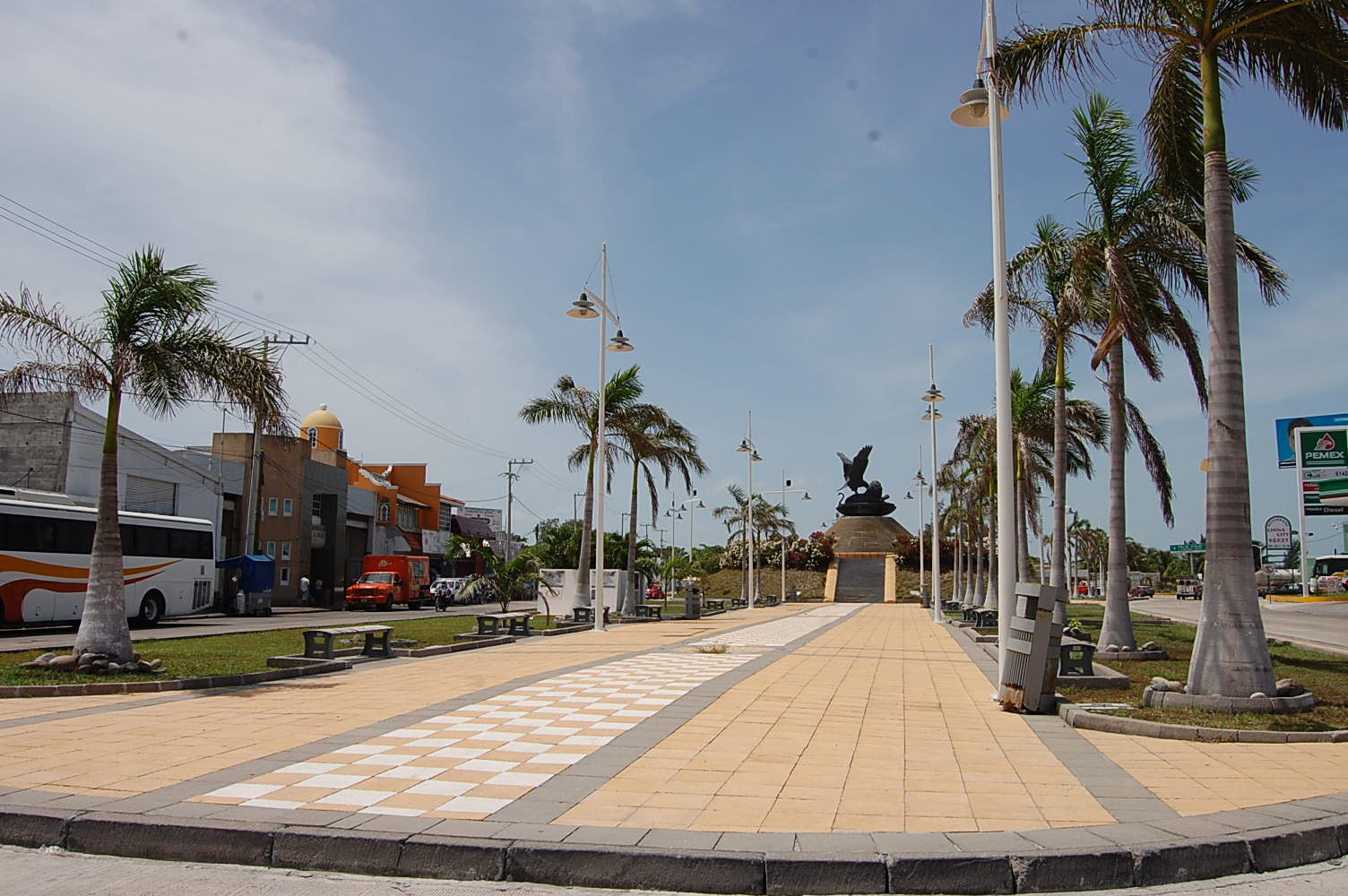 Imagem de referência relacionada a Ciudad del Carmen, item descrito como registro de referência sobre Ciudad del Carmen, organizado a partir de dados estruturados abertos