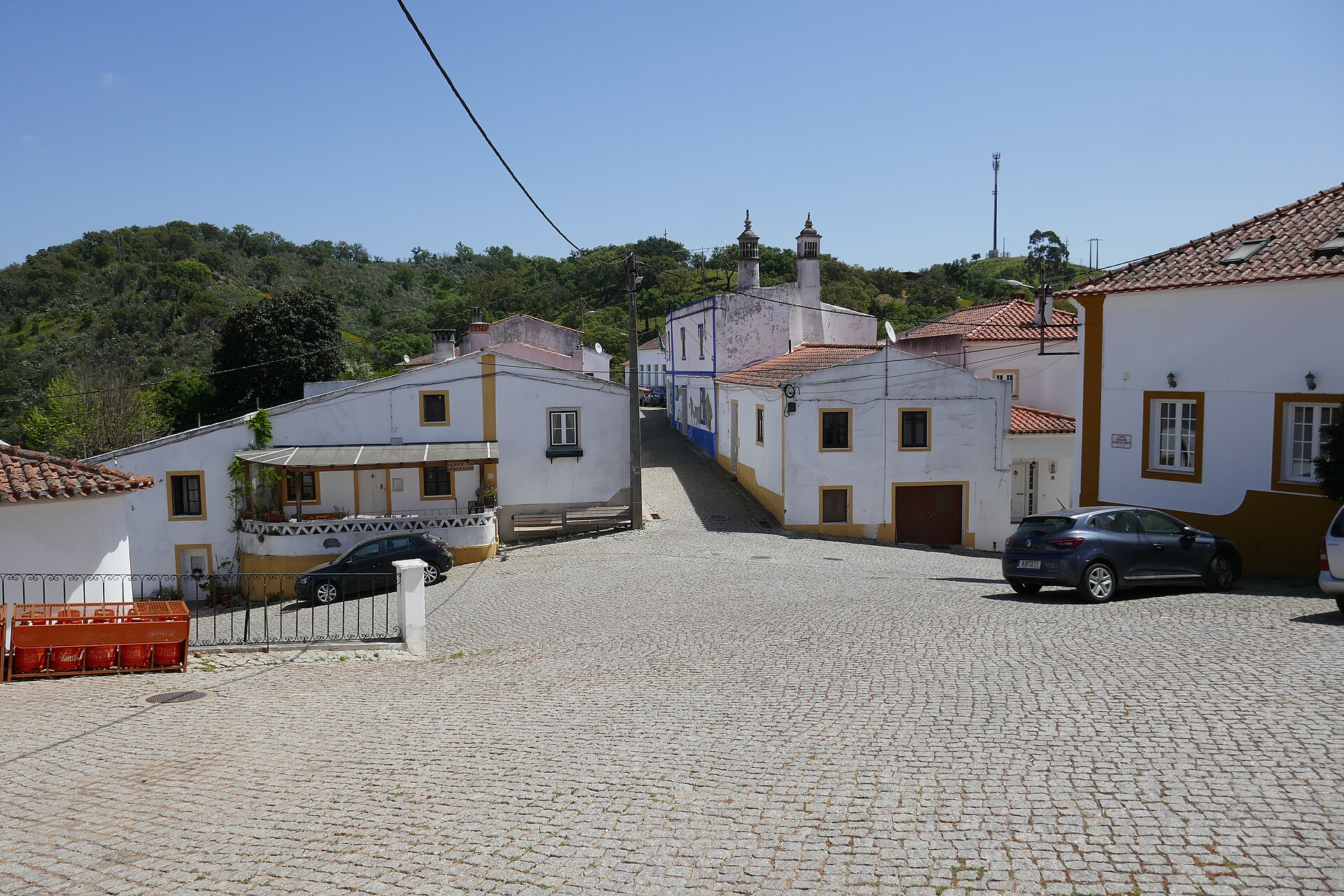 Imagem de referência relacionada a São Martinho das Amoreiras, item descrito como povoação portuguesa sede da Freguesia de São Martinho das Amoreiras