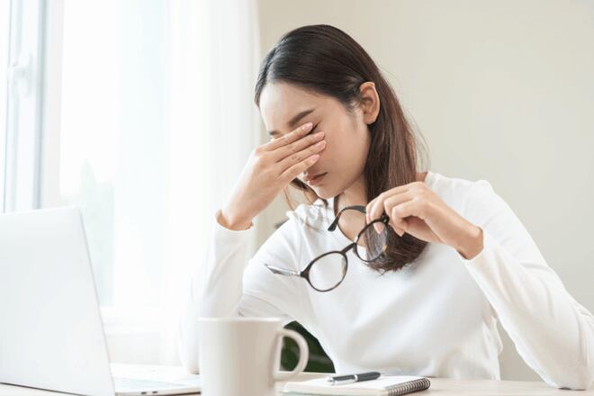 Dormir pouco depois de um grande evento pode ser prejudicial? Entenda os impactos no desempenho cognitivo
