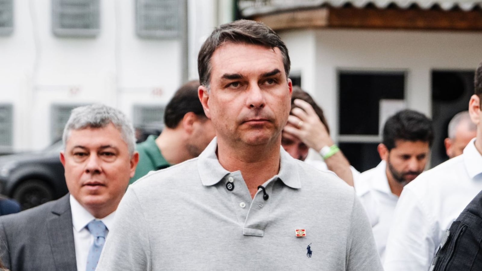 Flávio Bolsonaro falou sobre o julgamento do STF durante agenda de campanha Vittor Sales