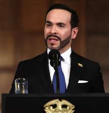 O presidente da Colômbia, Abelardo de la Espriella, fala durante uma coletiva de imprensa no Palácio de San Carlos, em Bogotá, Colômbia, em 25 de agosto de 2026. Foto: © Luisa Gonzale / Reuters / RFI