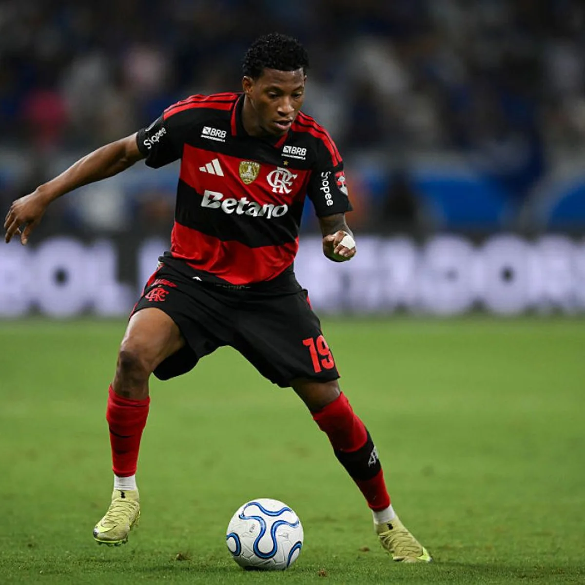 Plata explica transação frustrada ao Dínamo e celebra retorno ao Flamengo