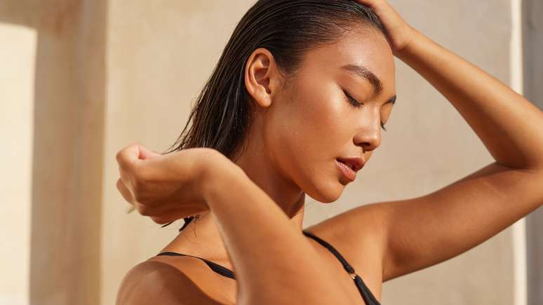 Não é o seu skincare: 5 sinais na pele que indicam o que falta no seu prato