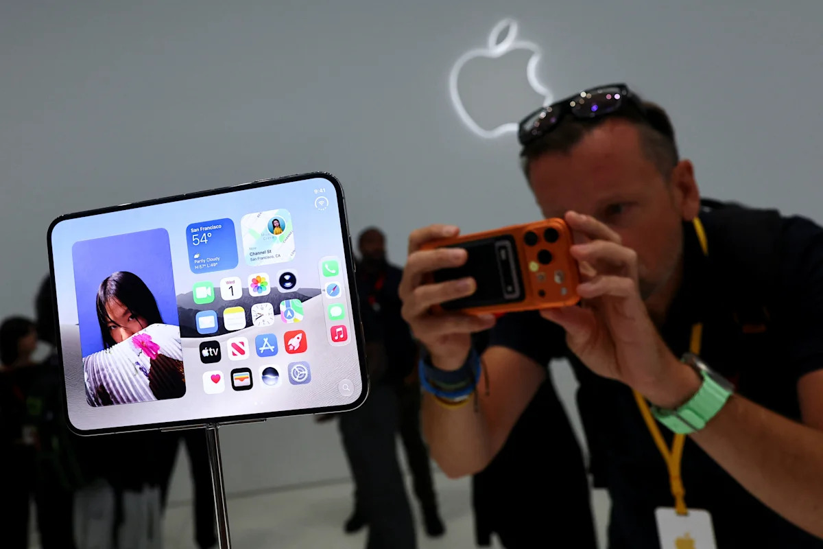 O CEO da AT&T, John Stankey, sobre o iPhone Duo da Apple por US$ 1.999: 'Isso não é novo'